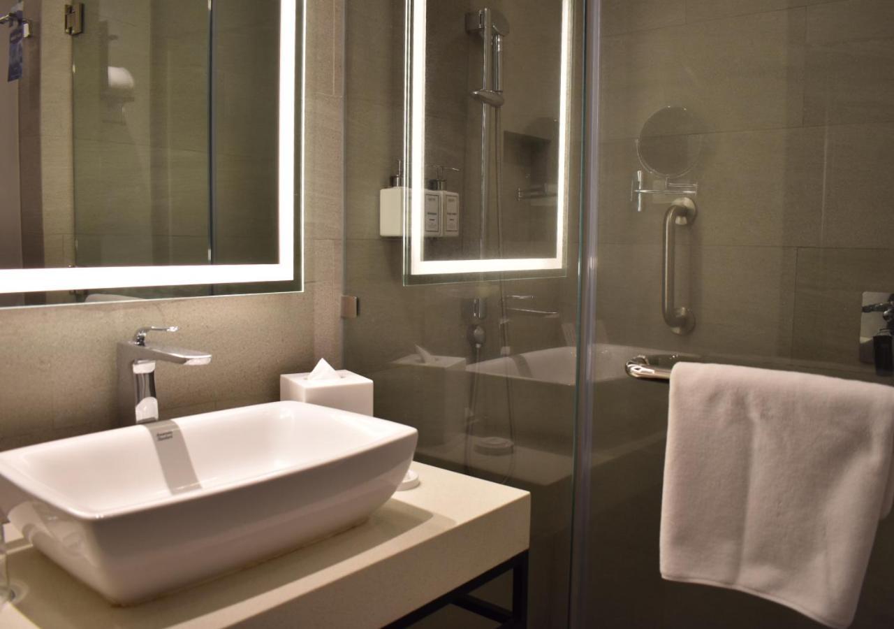 Park Inn By Radisson Bacolod Exteriör bild
