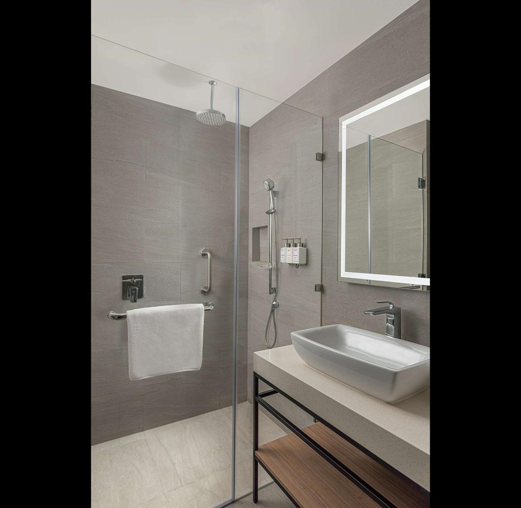 Park Inn By Radisson Bacolod Exteriör bild